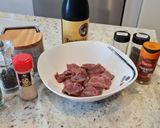 Foto del paso 1 de la receta: Carne de ciervo en salsa