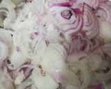 A picture of step 1 of Alo piaz salan.