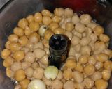 A picture of step 2 of Hummus with Tahini.