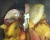 صورة لخطوة 2 من وصفة شاي بارد بالخوخ