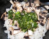 Foto del paso 8 de la receta: Arroz con hongos y gremolata