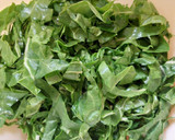 Foto del paso 2 de la receta: Salteado de acelgas y champiñones