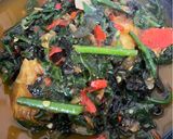 Gambar langkah 5 resipi Pucuk Pakis Tumis Cili & Udang Kering.