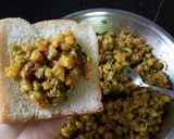 A picture of step 4 of Flying Saucer Sandwich.
