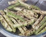 Foto del paso 3 de la receta Bastones de calabacin con hierbas provenzales