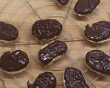 Foto del paso 2 de la receta Rollitos de hojaldre con crema Kinder y chocolate 🥐🍫