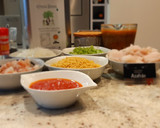 Foto del paso 1 de la receta: Fideuá de merluza y gambas con alioli