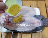 Foto langkah ke 3 dari resep Gurame Goreng Tepung Crunchy Ala Rumah Kami.