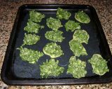 Foto del paso 7 de la receta: Bocadillos de acelga al horno