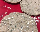 Foto del paso 2 de la receta: Pizza rápida con base de avena y a la sartén ❤️🍕