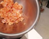 Une image de l'étape 1 de Tartare de saumon au chèvre frais et Granny Smith.