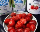 Foto langkah ke 1 dari resep Strawberry smoothies.