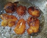 Foto langkah ke 3 dari resep Cekodok Pisang Gula Jawa.