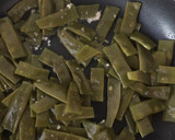 Foto del paso 3 de la receta: Judías verdes con pechuga y huevo escalfado