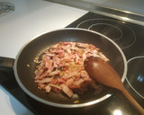 Foto del paso 5 de la receta: Hojaldre de solomillo de cerdo con miel, mostaza, bacon y queso