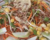 รูปขั้นตอนการทำที่ 5 ของ สลัดครีมเสาวรส/Passion Fruit Salad Dressing with Passion Seeds