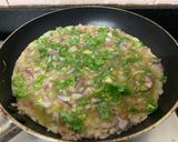 A picture of step 6 of Masala Omelette.