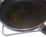 A picture of step 1 of Cous cous with minced sorce.