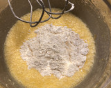 Foto del paso 4 de la receta: Pastel con cobertura de coco y leche condensada