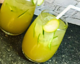 A picture of step 5 of Cucumber Drink.