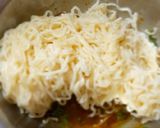 A picture of step 4 of Hot oil Maggi.