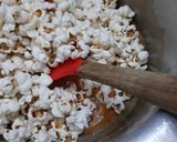 A picture of step 2 of Caramel popcorn.