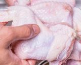 Hình bước làm 1 của món Cách làm món gà rang muối ngon đỉnh như nhà hàng