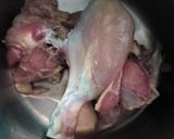 A picture of step 1 of Bengali chicken kasa.