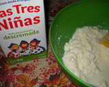 Foto del paso 4 de la receta: Buñuelos de ricota dulce (fritos)