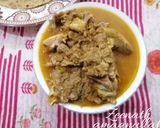 A picture of step 4 of Sira Masala/Goat Head Yoghurt Gravy.