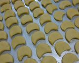 Foto langkah ke 4 dari resep Kue Puteri Salju.