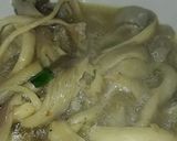 Foto langkah ke 3 dari resep Tumis jamur sederhana.