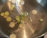 Foto del passaggio 2 della ricetta Polpette al sugo