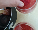 Foto del paso 4 de la receta: Gelatina VEGETAL de frutillas 🍓 con agar-agar 🍓 natural, vegetariana y vegana 🍓