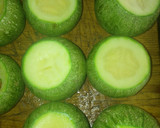 Foto del paso 2 de la receta: Calabacines rellenos de pollo a la Mexicana a la Mario, s