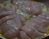 Foto del paso 2 de la receta: Supremas de Pollo en Salsa Cremosa de Ajo y Finas Hierbas