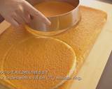 Christmas Strawberry and White Chocolate Mousse CakeRecipe video recipe step 9 photo
