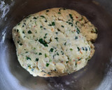 આલુ મેથી થેપલા.(aloo methi thepala recipe in Gujarati) રેસીપી સ્ટેપ2ફોટો
