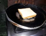 A picture of step 4 of Bread pizza (homemade).