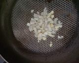 A picture of step 3 of CHICKEN ALFERADO PASTA😍.