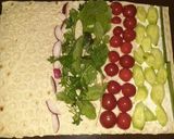 عکس مرحله 2 از دستور نون پنیر و خیار و گوجه و سبزی (غذای نپختنی) 🌯