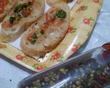 Foto del paso 4 de la receta: Bruschetas con jamón crudo y pesto