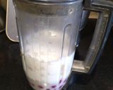 Gyümölcsös kefir recept fázis 1 fotója