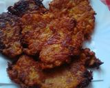 Édesburgonyás, zabpelyhes, sajtos tócsni recept fázis 6 fotója
