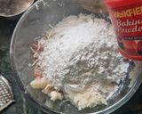 A picture of step 1 of Potato Pizza.