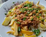 Foto del paso 9 de la receta: Fideos de calabacín amarillo con salsa cremosa y salteado de garbanzo🍝🧆🍜