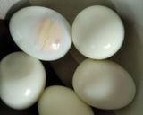 Foto langkah ke 2 dari resep Sambal Telur Rebus dan Kentang.