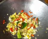Foto langkah ke 1 dari resep Nasi Goreng Daun Jeruk.