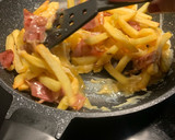 Foto del paso 4 de la receta: Revuelto de huevo, patatas y bacon
