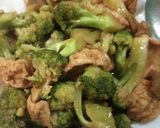 Foto langkah ke 7 dari resep Cah brokoli teriyaki.
